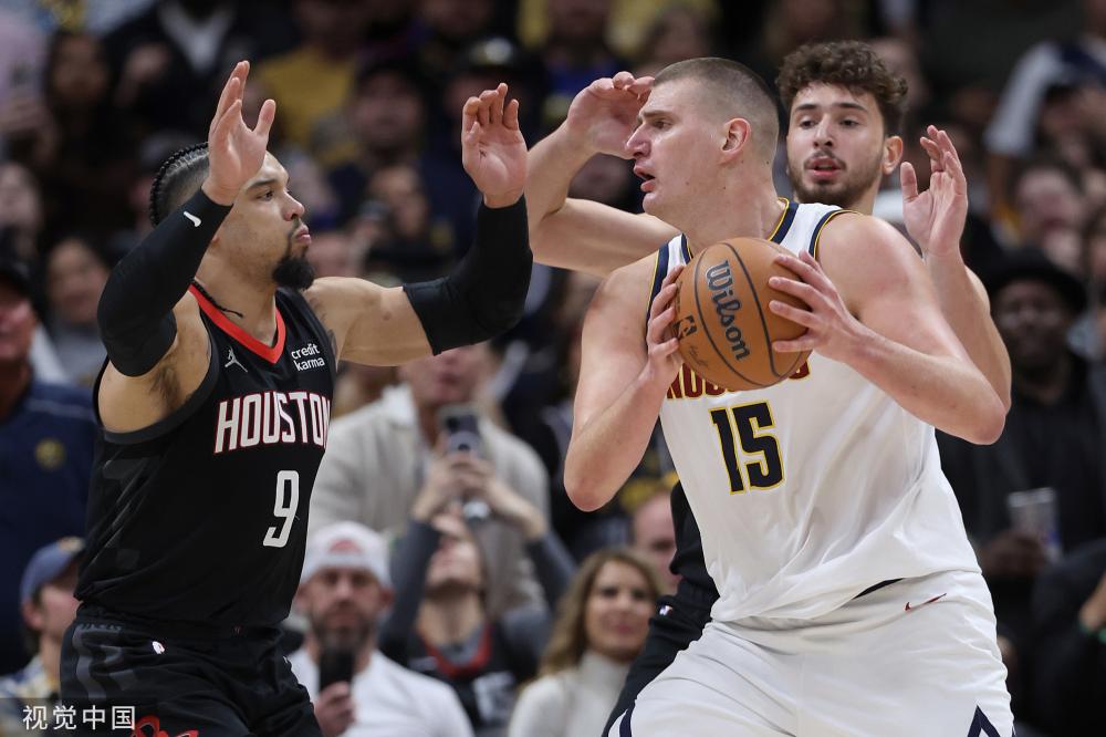 英超第4輪利物浦3-0維拉 索博斯洛伊處子球！利物浦豪取三連勝！.