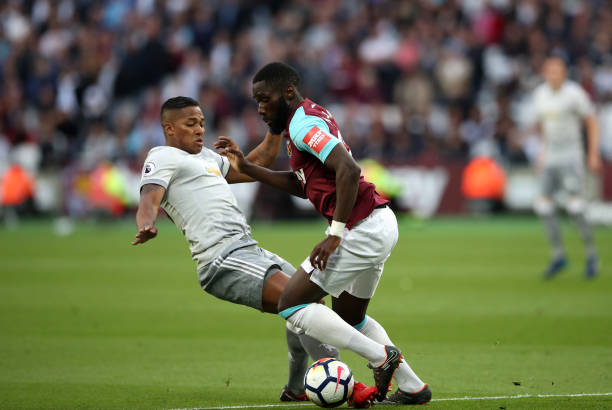 帕金斯向爱德华兹公开道歉，此前曾批他场外形象差不配做联盟门面.