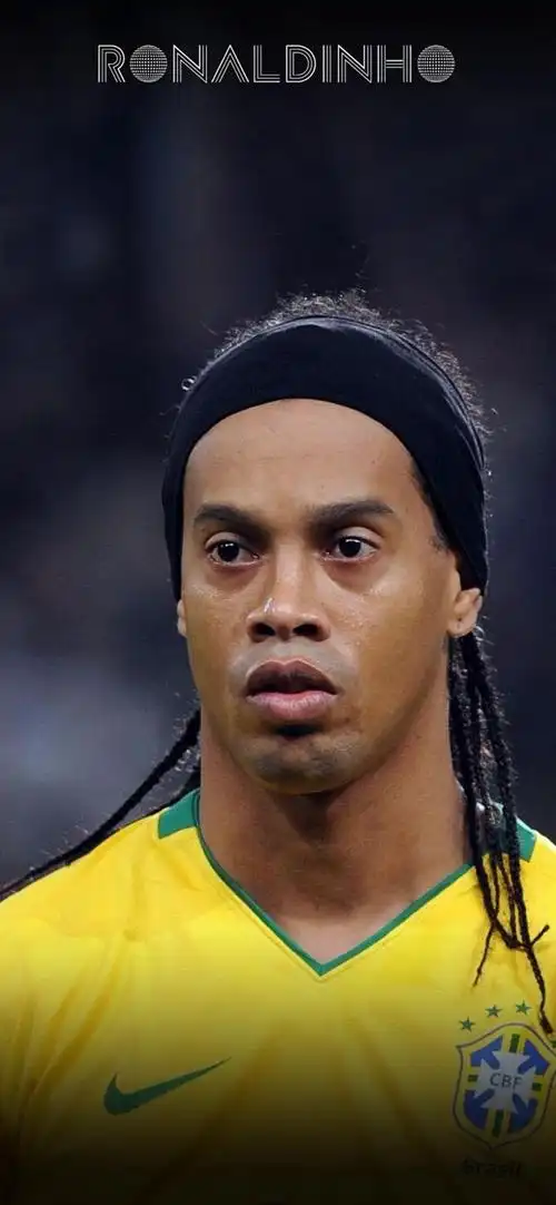 蓝军举的是复制品！特朗普：FIFA决赛前把世俱杯奖杯送给了我.