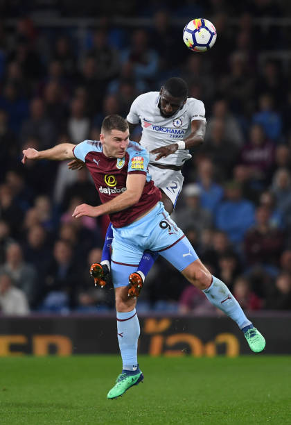 随着足球巨 随着足球巨